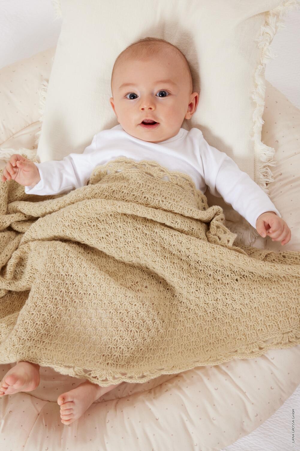 Lana Grossa Infanti 19 - Zauberhafte Babymode Plaid mit Muschelkante