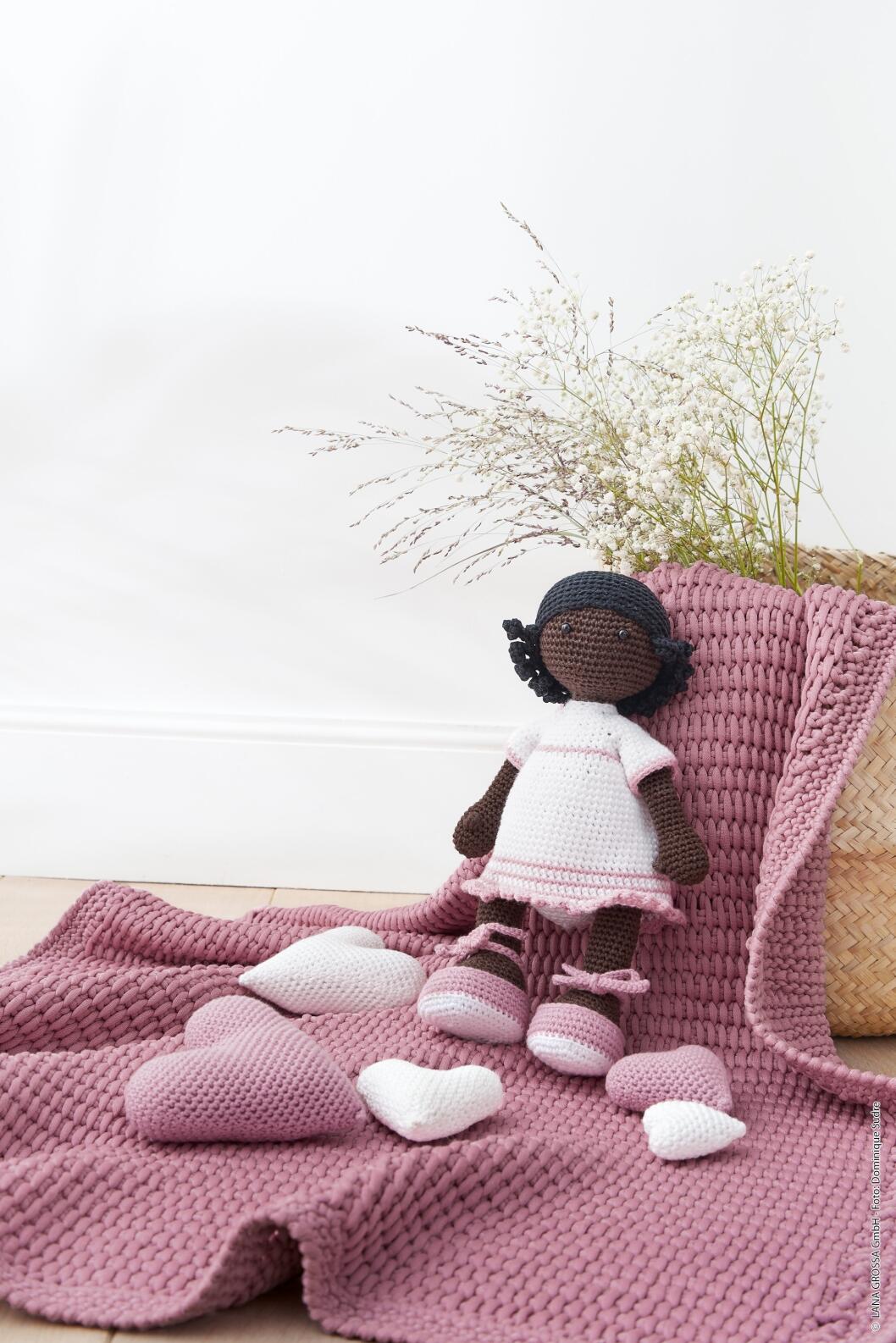 Filati Infanti 17 - Zauberhafte Babymode Modellbeispiel Puppe und Spielzeug
