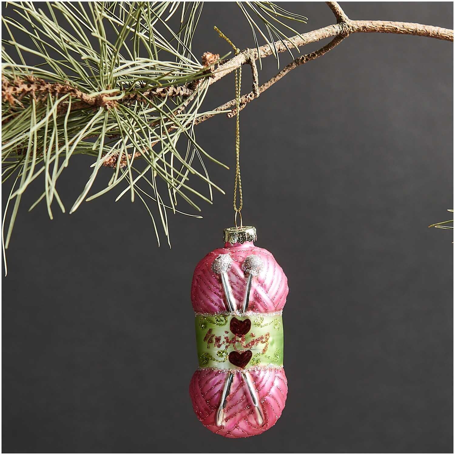Weihnachtskugel Wollknäuel pink
