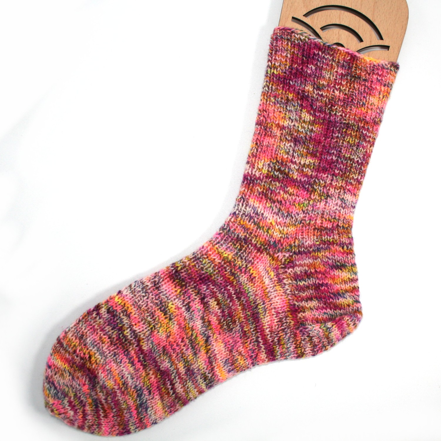 FuF  "Knallbonbons " handgefärbte Sockenwolle 100g Musterbeispiel Socke in Konfettiregen