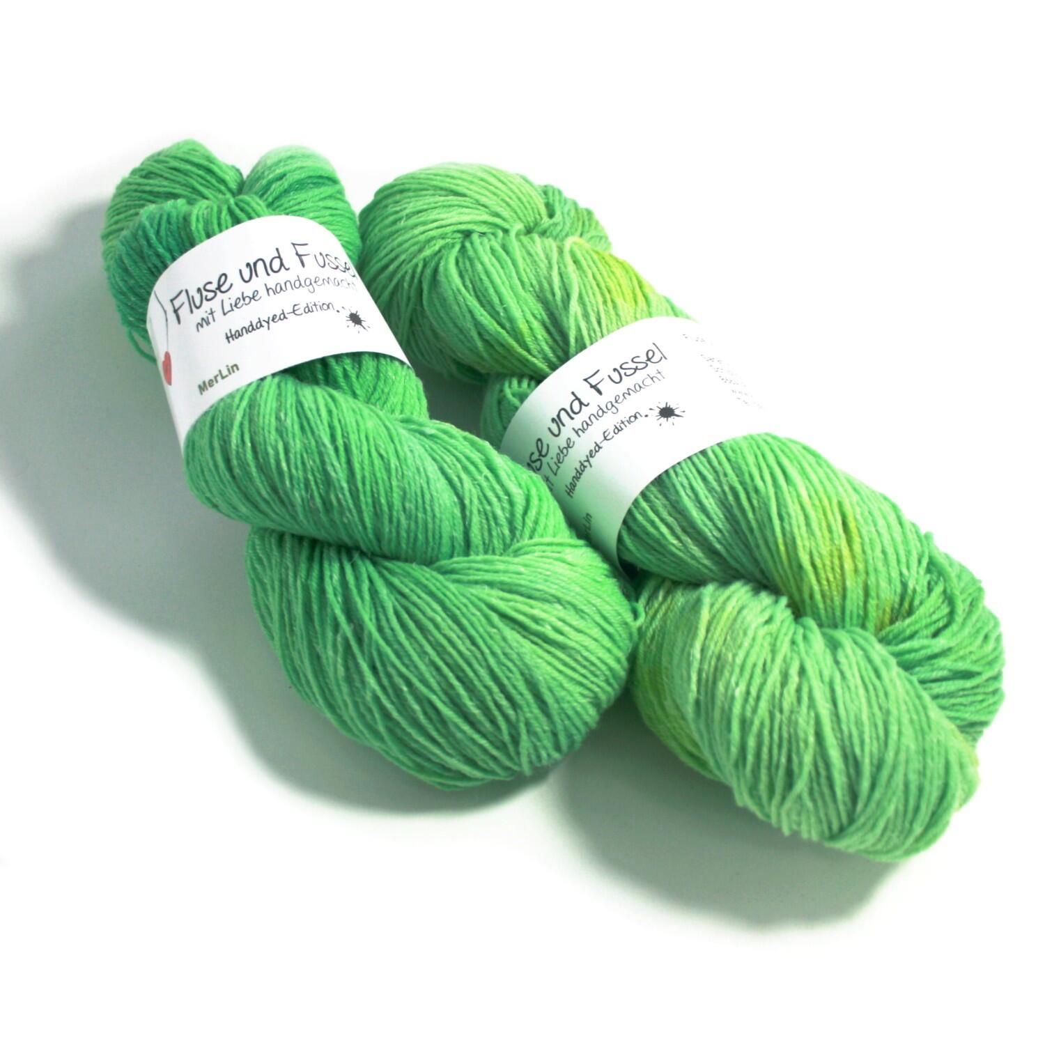 FuF Handdyed-Edition MerLin 100g - heimische Wolle mit Leinen Farbe: Frühlingsgrün