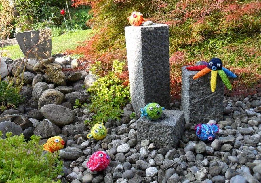 Strickanleitung Lavendelfische für witzige Duftkissen Musterbeispiel