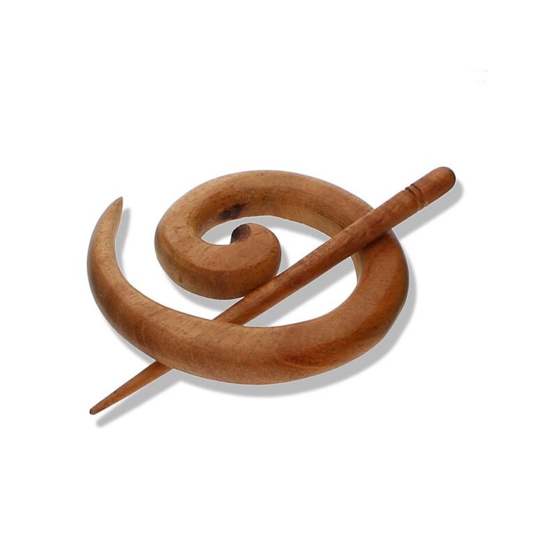 Dekorative Schalspange aus Holz