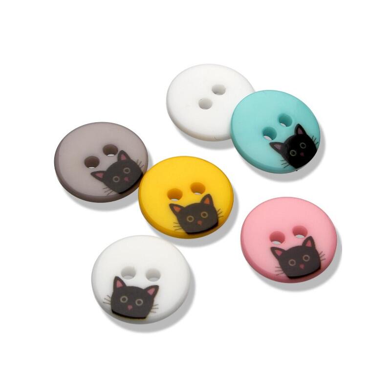 Kunststoffknopf  Schwarze Katze  farbig 15mm