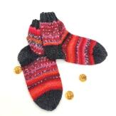 Handgestrickte Kindersocken Rot-Grau Gr. 20/21