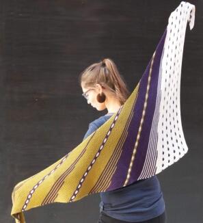 Rosy Green Wool Anleitung - Tuch Color Spotting von Jana Huck