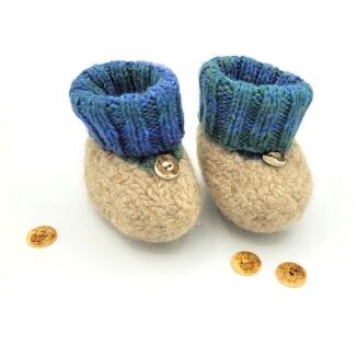 Warme, gefilzte Babyschuhe für Neugeborene Alpin Blau