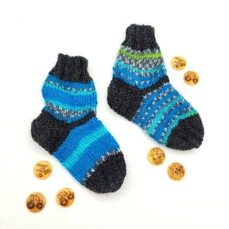 Handgestrickte, geringelte Babysocken L (6-9 Monate)