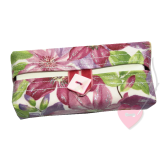 Blumiges Tatüta - handgenähte Taschentüchertasche mit Perlmuttknopf