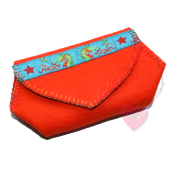 Handgefertigter Kindergeldbeutel aus Wollfilz mit Drachenmotiv