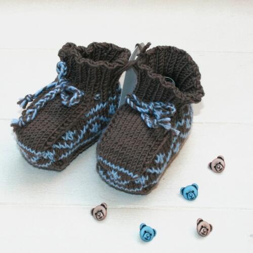 Kuschelweiche Babyschuhe mit Muster aus reiner Merinowolle