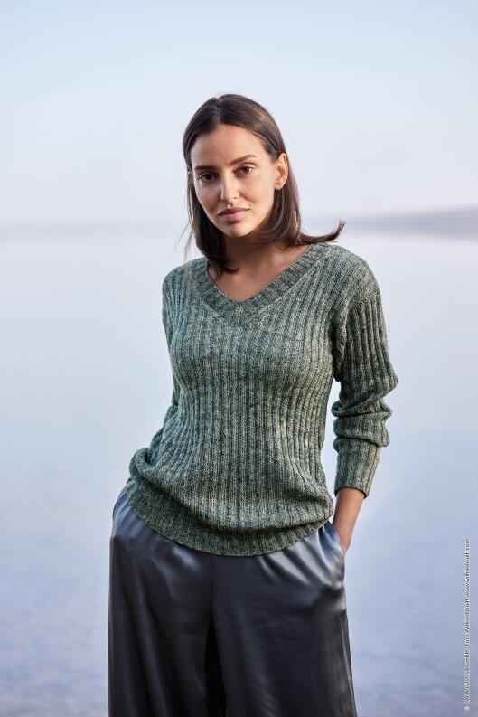 Lana Grossa Heft hand-dyed 2 Modell 05 Pullover Allora hand-dyed