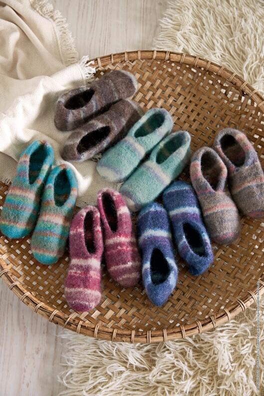 Lana Grossa - Heft Strick & Filz No. 14- Wohnen im Boho-Stil Modellbeispiel: Hausschuhe