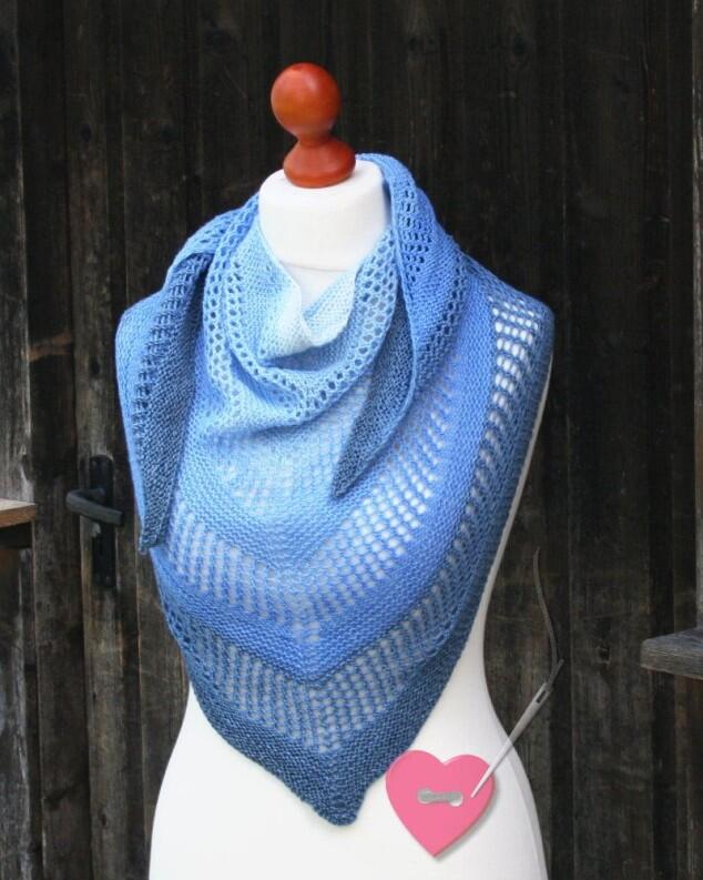 Tuch Reyna ein Strukturmustertuch Musterbeispiel aus Ferner Wolle Lace 500