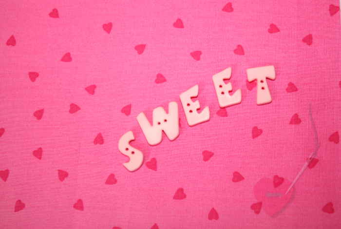 Buchstabenhits für Kids 18mm - 2-Loch Knopf  "W " Beispielbild  "Sweet "
