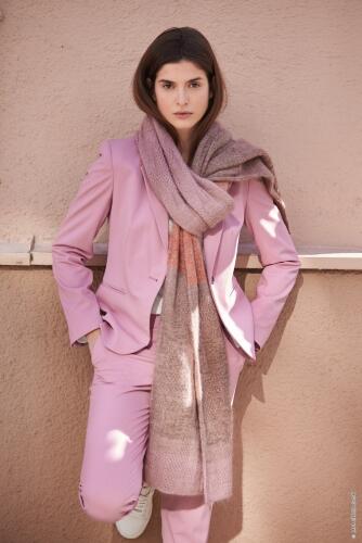 Lana Grossa Tücher und Co. Nummer 06 Modell 03 Schal Cool Wool Lace hand-dyed und Silkhair