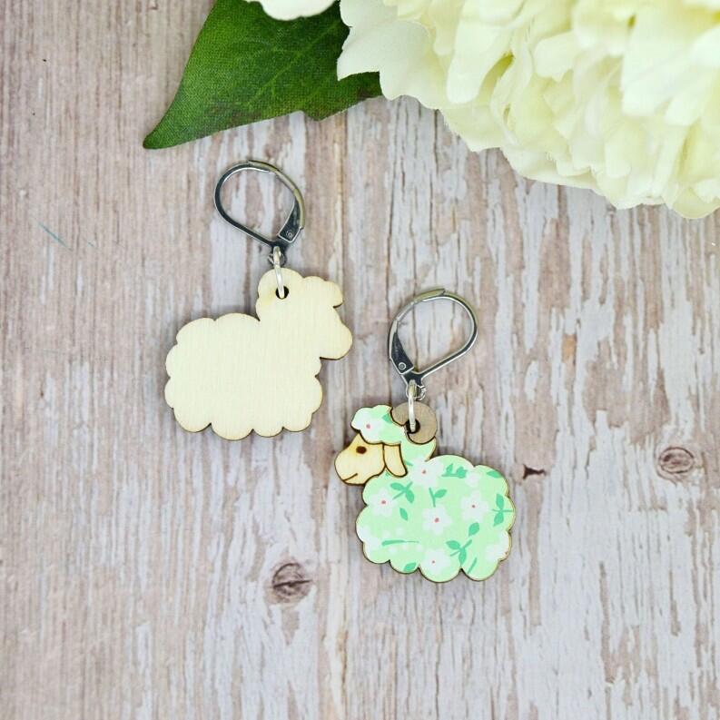 Handgefertigte Maschenmarkierer aus Holz - Böckchen Hellgrün