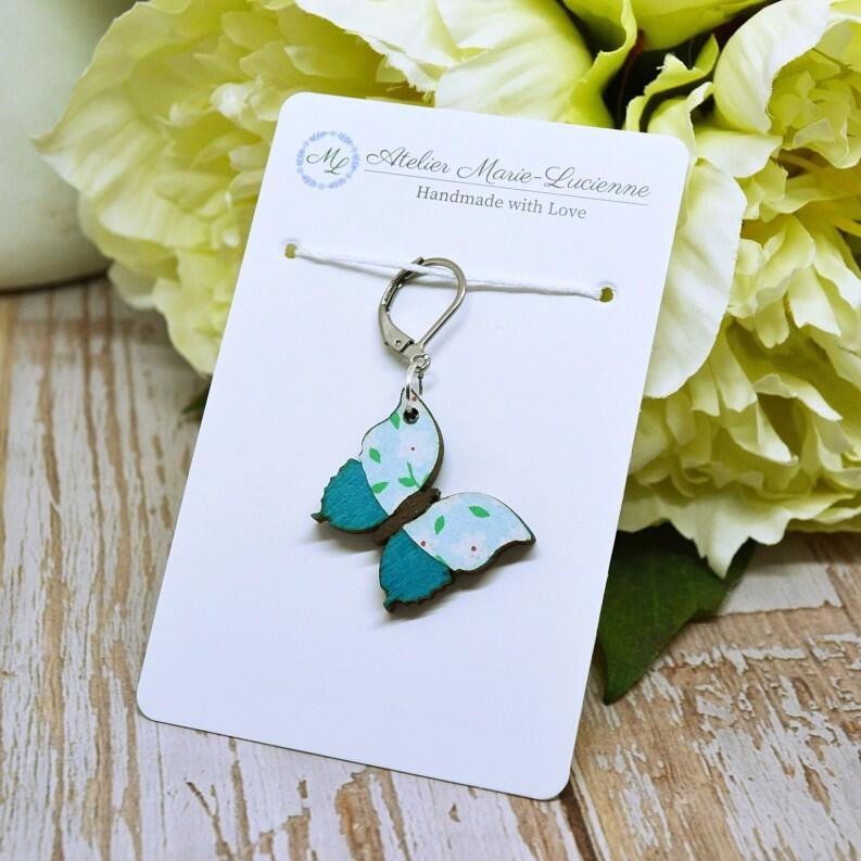 Handgefertigter Maschenmarkierer aus Holz - Schmetterling Farbe: Blau