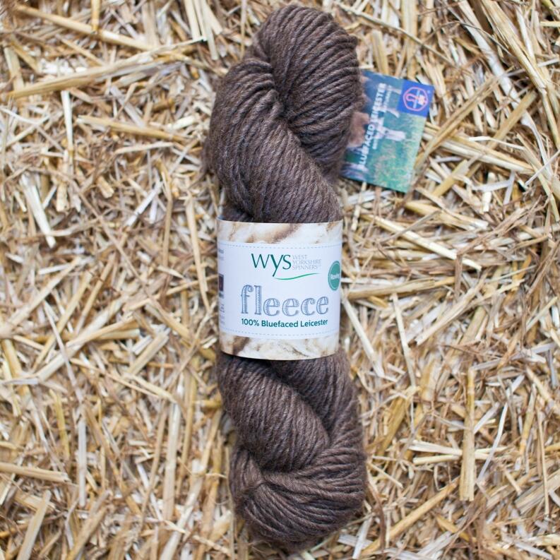 WYS  Fleece  Bluefaced Leicester Roving - Natural Collection Farbe: 03 Brown