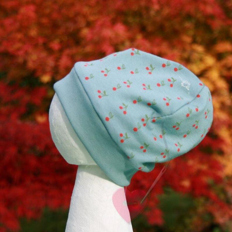 Handgefertigte BIO-Babymütze - Wende-Beanie mit frechem Motiv
