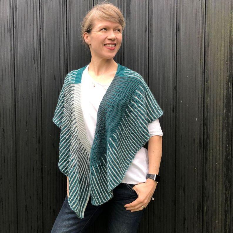 Strickmich! Anleitung Tuch Evolute von Martina Behm Türkisblaue Version