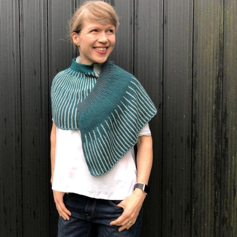 Strickmich! Anleitung Tuch Evolute von Martina Behm Türkisblaue Version