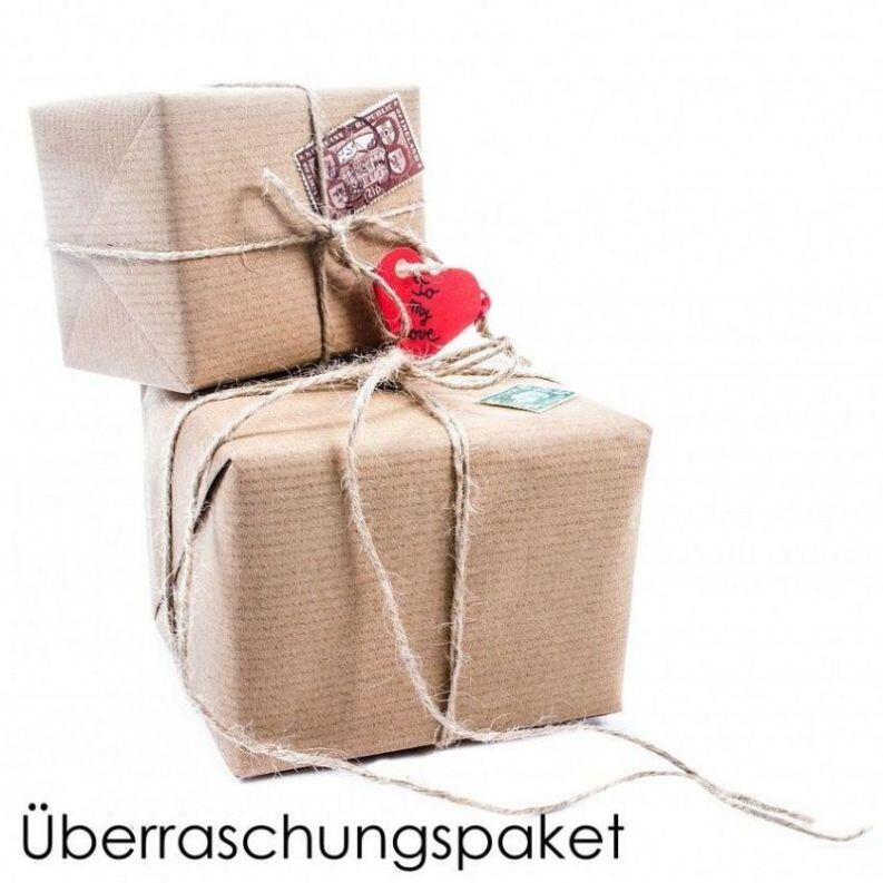 Wollüberraschung - ein Paket mit verschiedenen Garnen