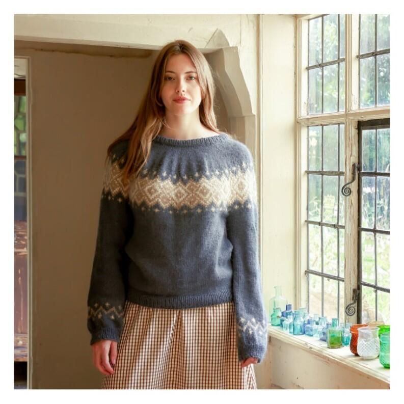 WYS Buch Folklore von Debbie Bliss & Chloé Elisabeth Birch Modellbeispiel